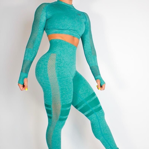 Mini Beast Tops - Mini Beast Trax Mesh Detail Workout Crop Shirt